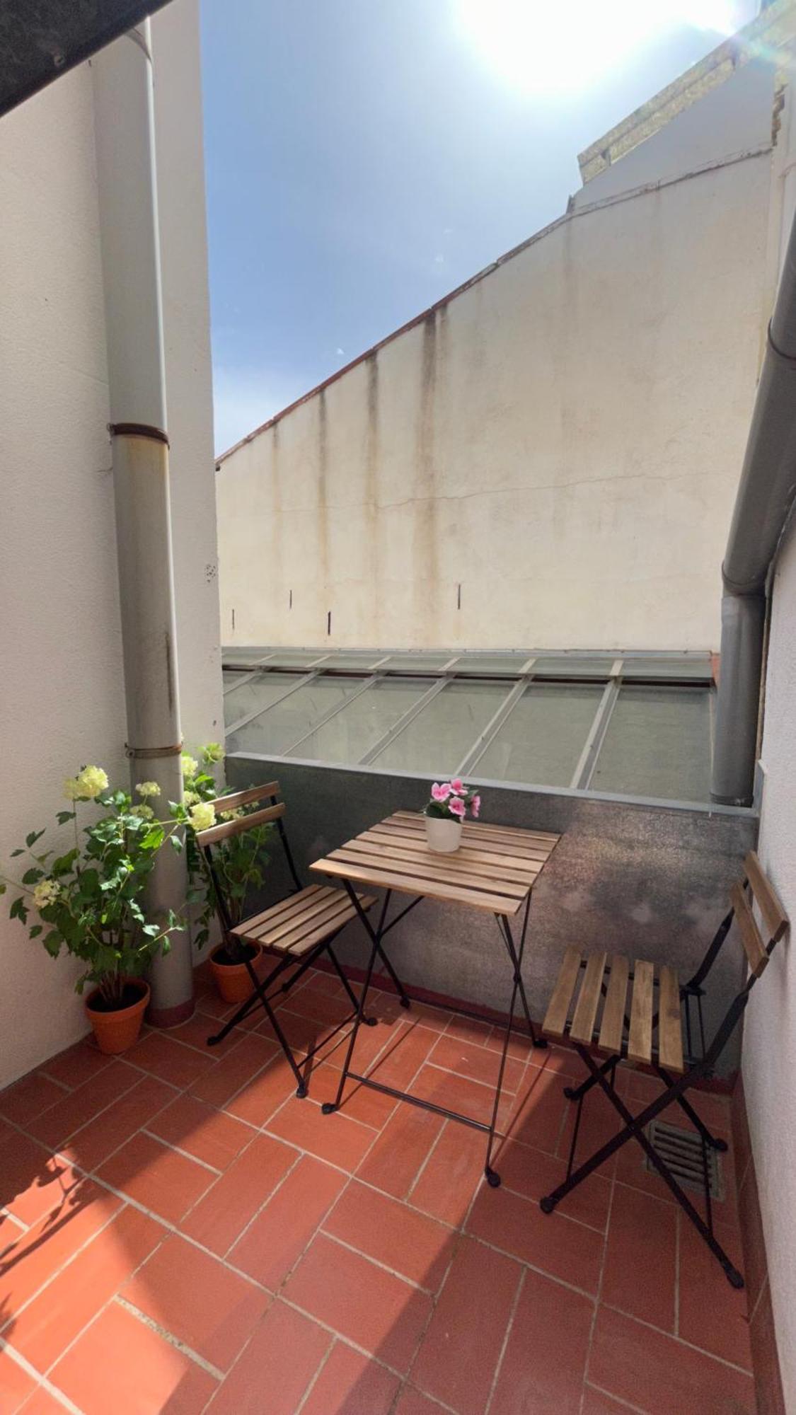 Se Centrico Con Terraza Appartement Terrassa Buitenkant foto