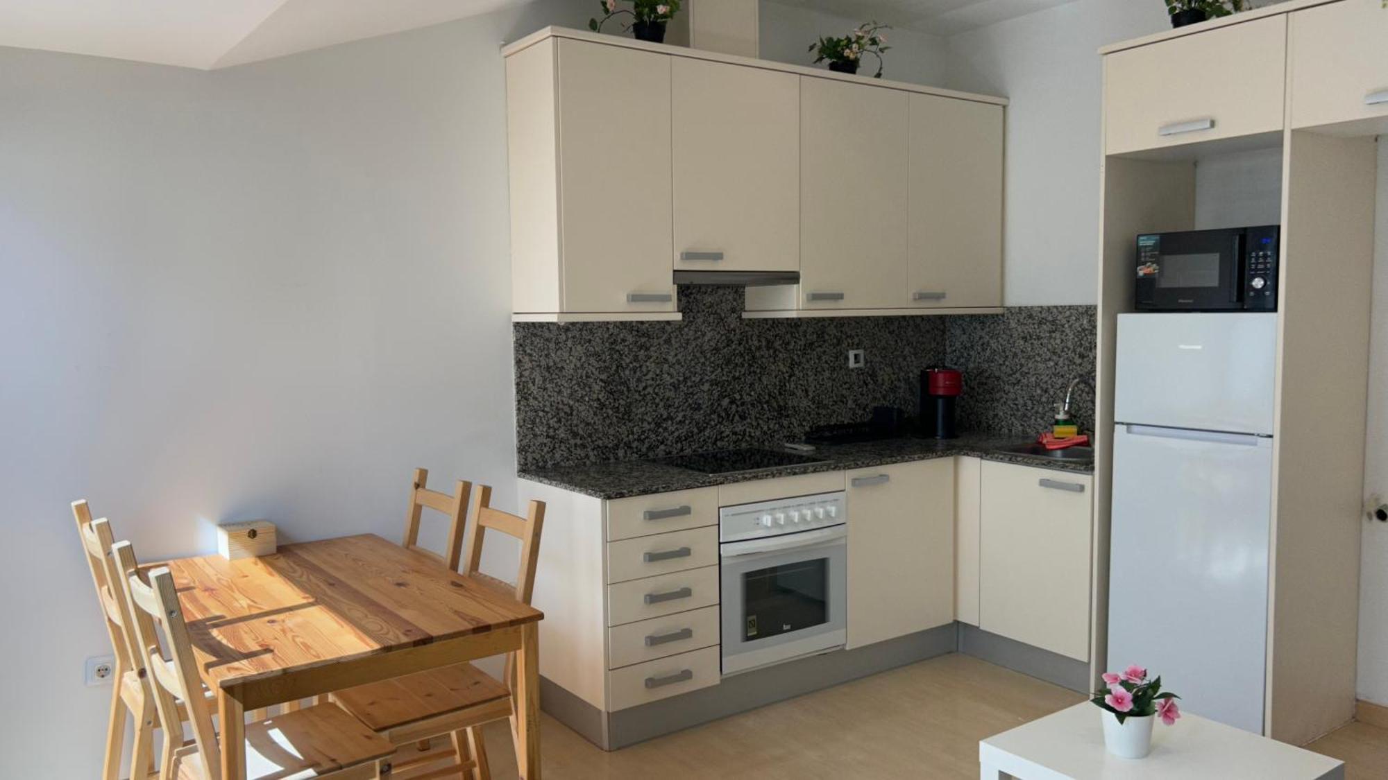 Se Centrico Con Terraza Appartement Terrassa Buitenkant foto